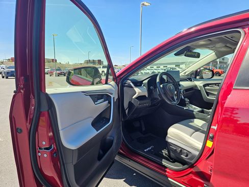 Used 2023 Toyota RAV4 XLE Premium AWD/4WD image 18
