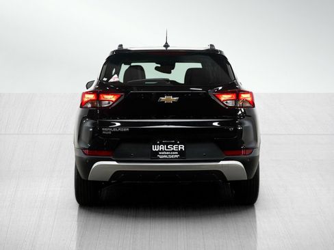 Used 2022 Chevrolet TrailBlazer LT w/ Convenience Package image 4