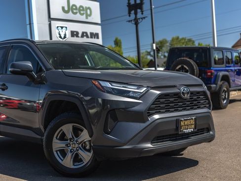 Used 2024 Toyota RAV4 XLE w/ Convenience Package AWD/4WD image 3