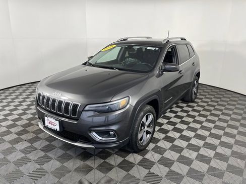 Used 2019 Jeep Cherokee Limited image 3