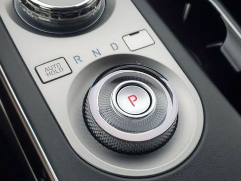 Used 2025 Genesis GV70 2.5T image 26