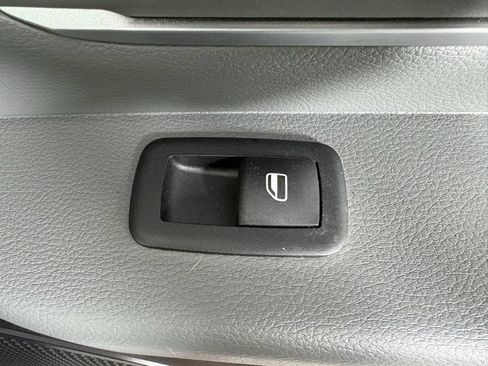 Used 2020 RAM 1500 Big Horn AWD/4WD image 39
