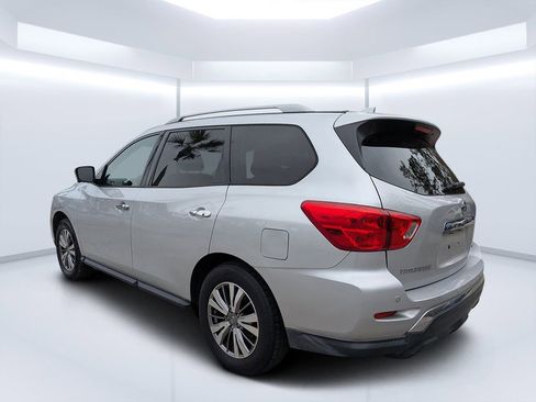 Used 2019 Nissan Pathfinder SL image 5