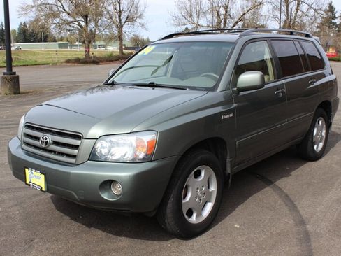 Used 2004 Toyota Highlander 4WD V6 image 2