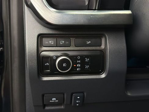 Used 2024 Ford F250 Lariat w/ Lariat Ultimate Package image 25