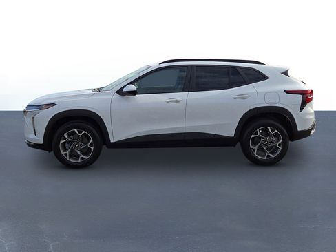 New 2026 Chevrolet Trax LT w/ Driver Confidence Package image 8