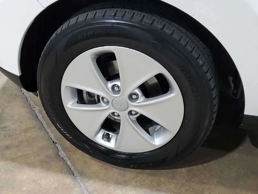 Used 2016 Kia Soul FWD image 32