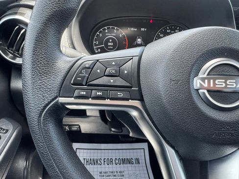 Used 2023 Nissan Kicks SV FWD image 46