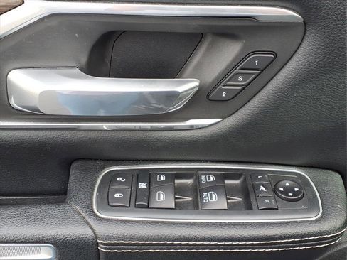 Used 2020 RAM 1500 Laramie image 18