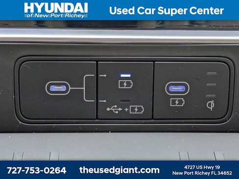 Used 2026 Hyundai Santa Fe SEL FWD image 30