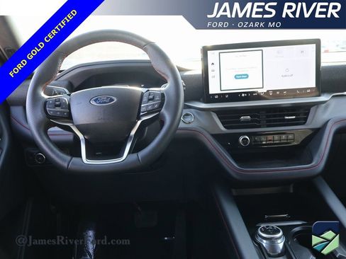 Certified 2025 Ford Explorer ST-Line w/ ST-Line Street Pack image 20