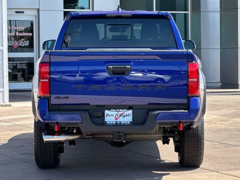 New 2025 Toyota Tacoma TRD Off-Road image 5