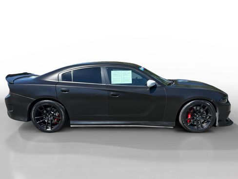 Used 2020 Dodge Charger Scat Pack w/ Dynamics Package RWD image 6