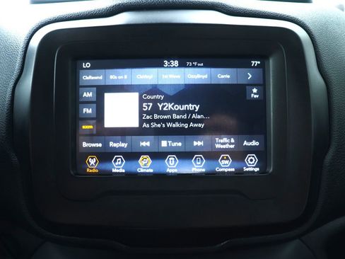 Used 2020 Jeep Renegade Latitude w/ Popular Equipment Group image 46