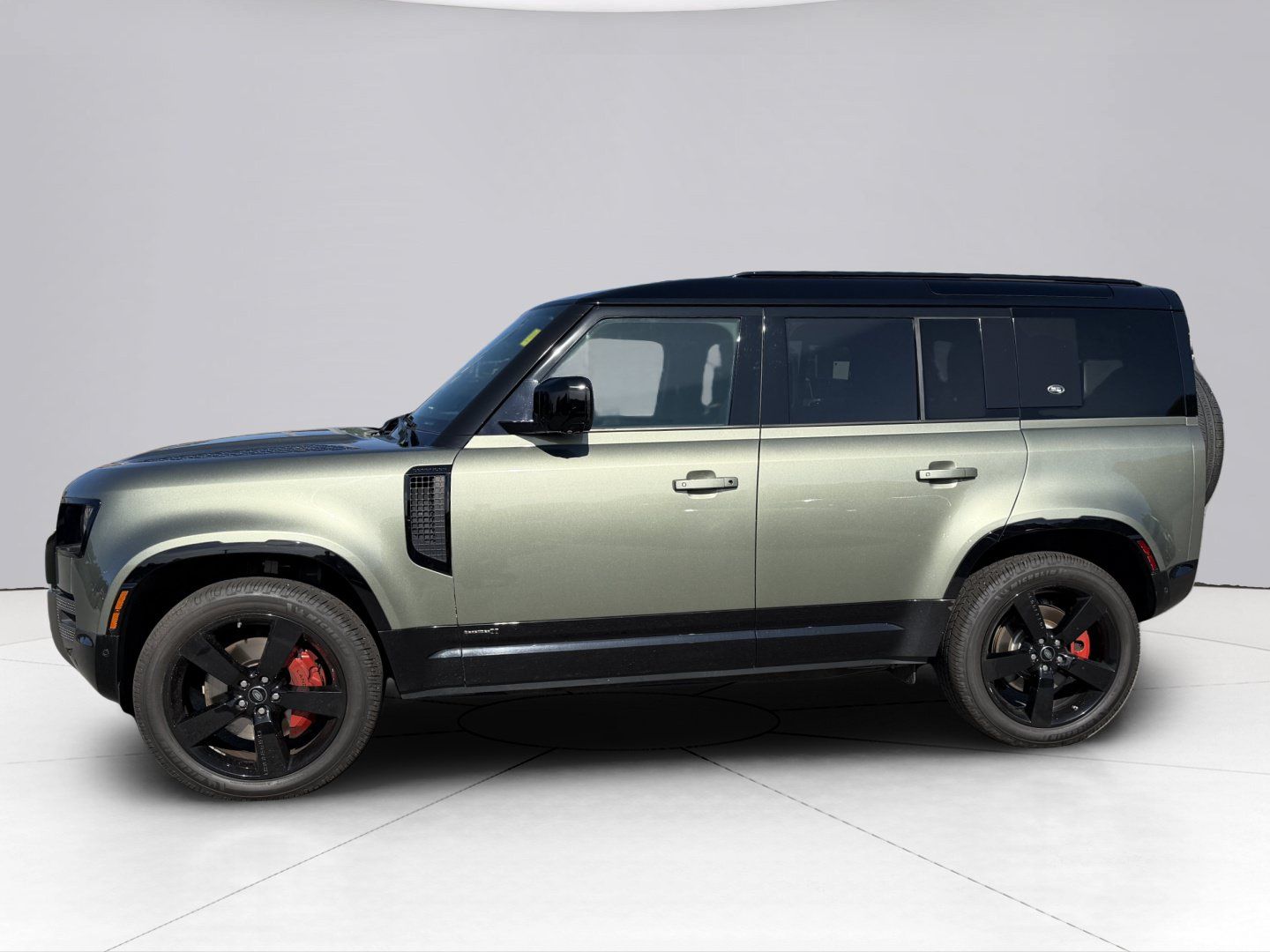 Used 2021 Land Rover Defender 110 X AWD/4WD image 9