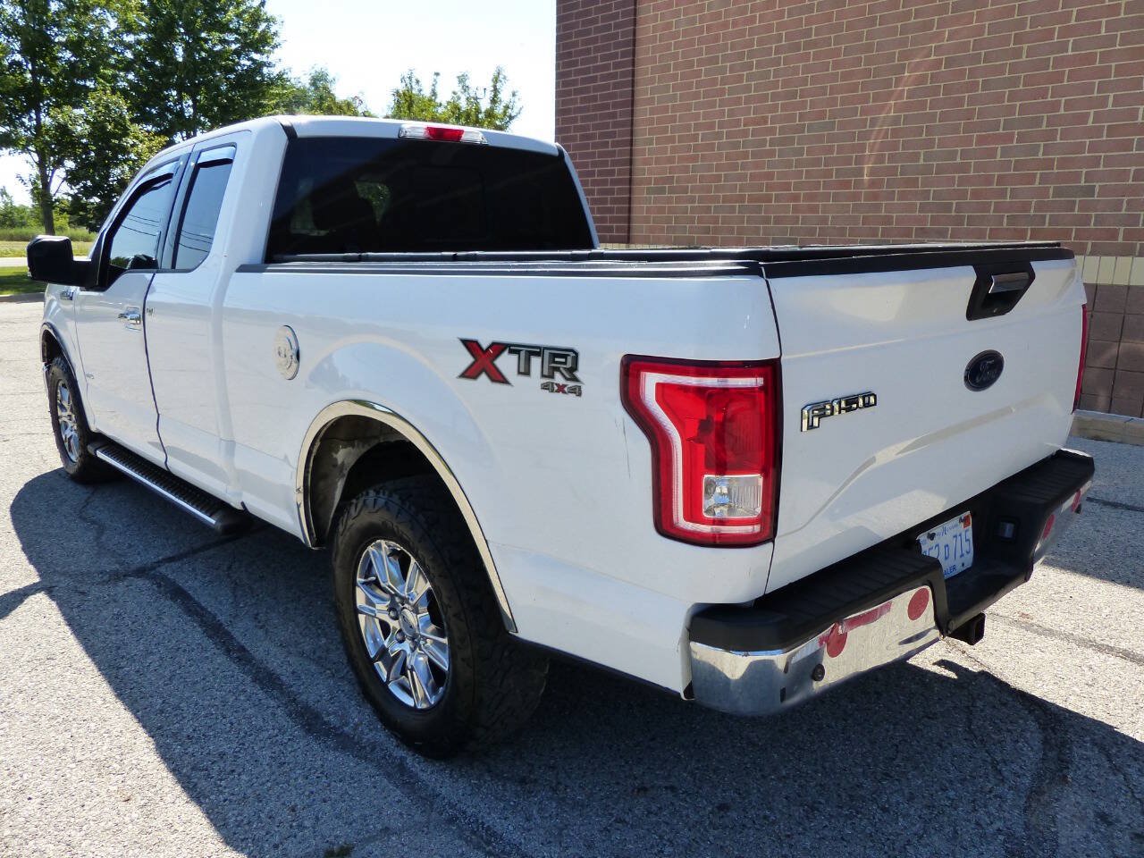 Used 2015 Ford F150 XLT w/ Equipment Group 302A Luxury AWD/4WD image 6