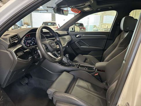 Used 2025 Audi Q3 2.0T Premium w/ Convenience Package image 14