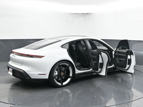 Used 2020 Porsche Taycan 4S image 60