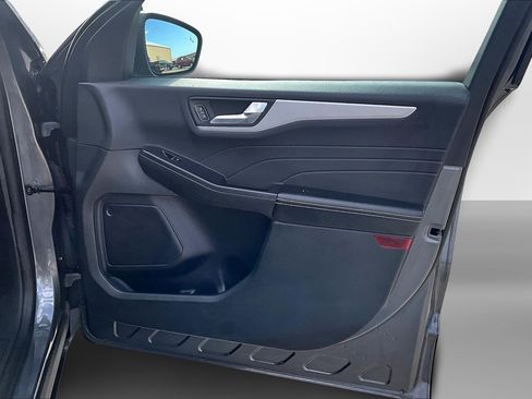 Used 2023 Ford Escape Platinum image 26