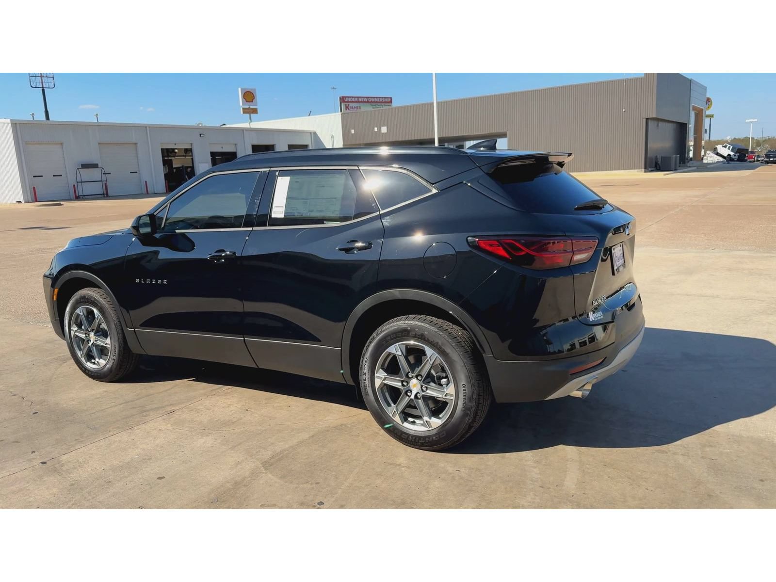 New 2026 Chevrolet Blazer LT w/ Convenience Package FWD image 6