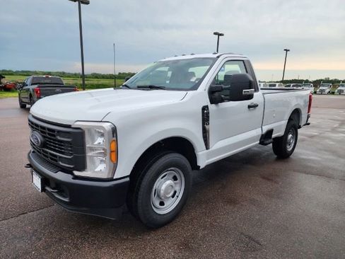 New 2023 Ford F350 XL w/ Camper Package image 11