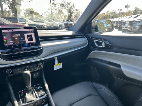 New 2026 Jeep Compass Limited image 57