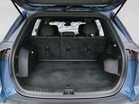 Used 2025 Chevrolet Equinox LT FWD image 29