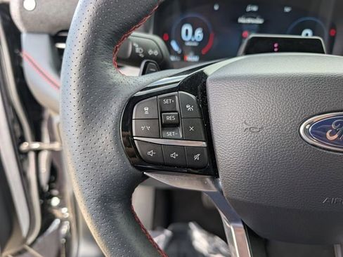 Used 2025 Ford Explorer ST image 21