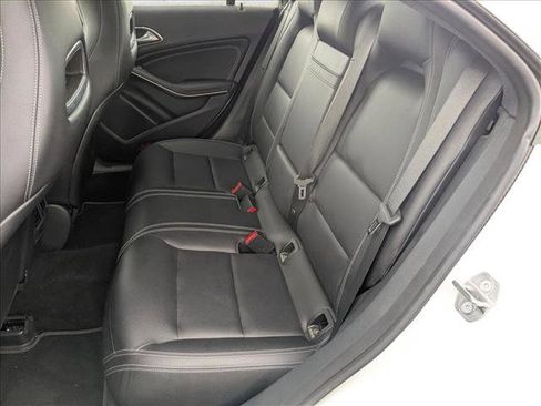 Used 2019 Mercedes-Benz CLA 250 image 19