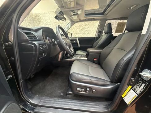 Used 2021 Toyota 4Runner SR5 Premium w/ Moonroof Package AWD/4WD image 22