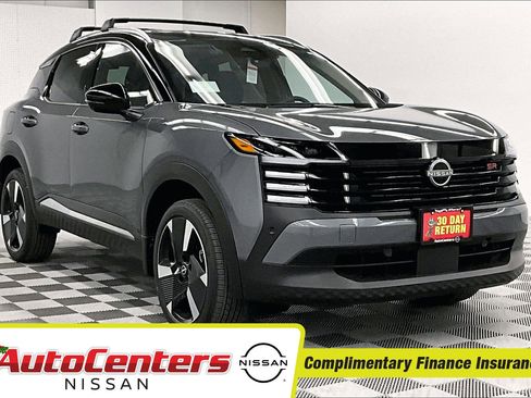 New 2025 Nissan Kicks SR w/ SR Premium Package FWD image 2