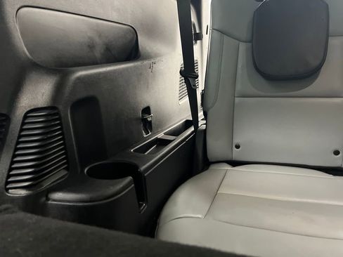 Used 2021 Ford Explorer XLT w/ Equipment Group 202A image 32