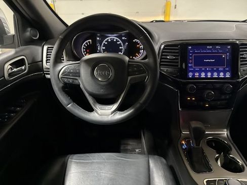 Used 2019 Jeep Grand Cherokee Limited w/ Trailer Tow Group IV AWD/4WD image 11