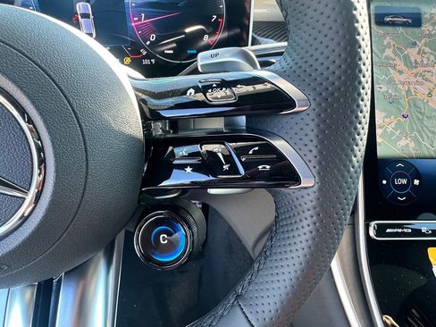 New 2025 Mercedes-Benz GLC 43 AMG GLC 43 AMG image 22