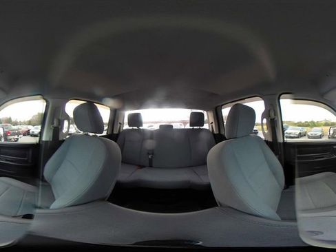Used 2018 RAM 1500 Express w/ Express Value Package AWD/4WD image 26