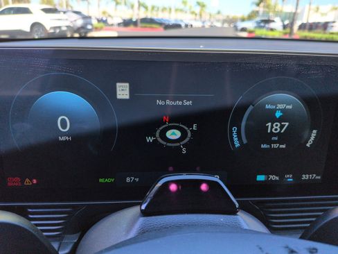 Used 2025 Hyundai Ioniq 5 SE image 21