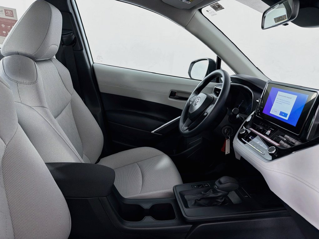 New 2026 Toyota Corolla Cross L FWD image 32