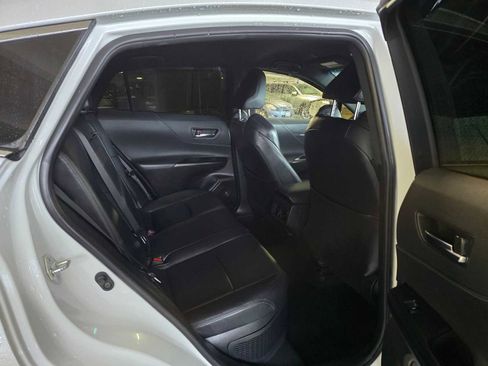 Used 2023 Toyota Venza XLE image 15