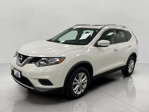Used 2015 Nissan Rogue SV w/ SV Moonroof Package AWD/4WD image 9