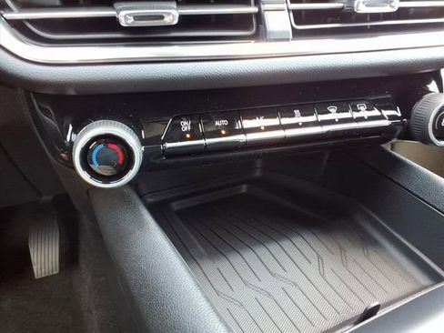 New 2026 Chevrolet Equinox EV LT w/ Comfort Package image 33