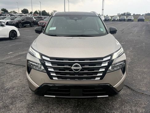 Used 2025 Nissan Rogue Platinum FWD image 20