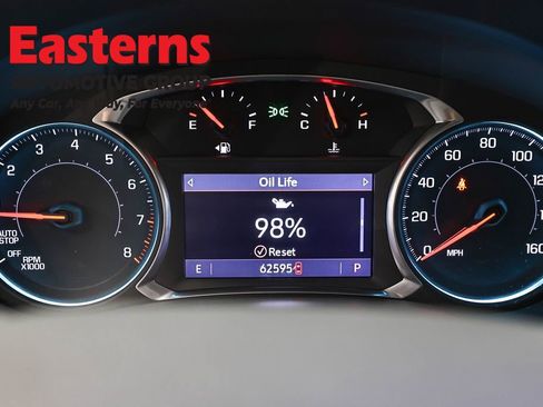 Used 2021 Chevrolet Traverse LT image 18