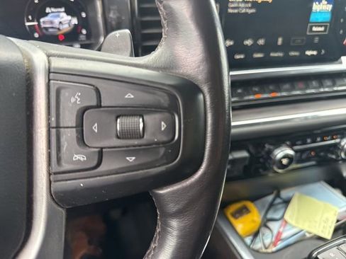 Used 2023 GMC Sierra 1500 SLT w/ SLT Premium Plus Package image 9