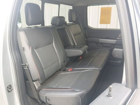 Used 2023 Ford F250 Lariat w/ Black Appearance Package image 42