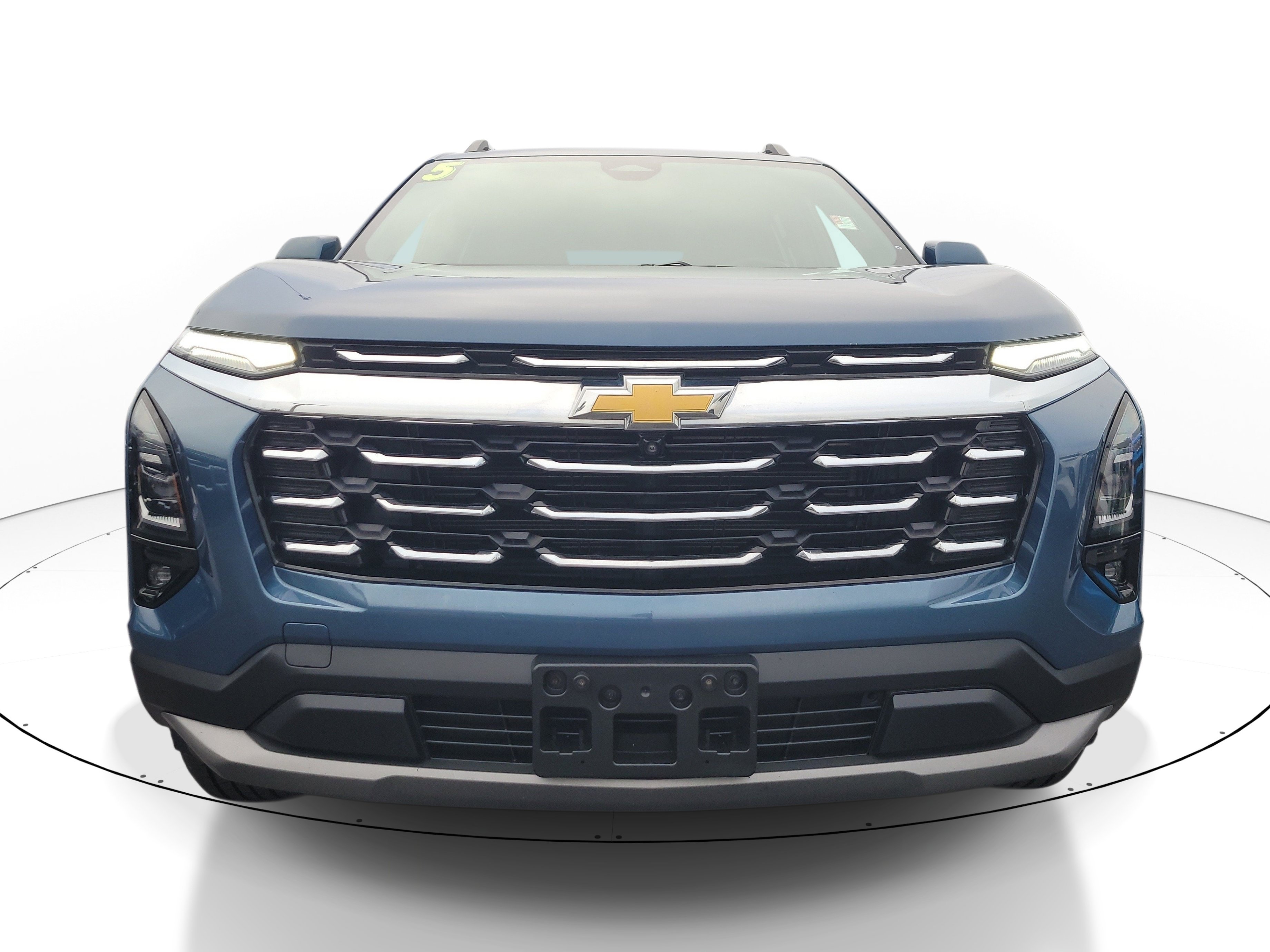 Used 2025 Chevrolet Equinox LT w/ Convenience Package II FWD image 2
