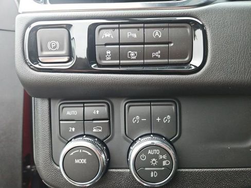 New 2026 GMC Yukon XL Denali w/ Sun & Power Step Package image 14