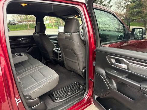 Used 2019 RAM 1500 Big Horn AWD/4WD image 18