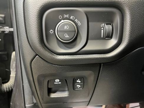 Used 2021 RAM 1500 Big Horn image 14