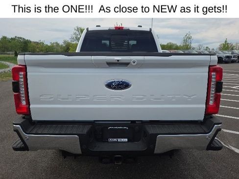 Used 2024 Ford F250 Lariat w/ Lariat Ultimate Package AWD/4WD image 9