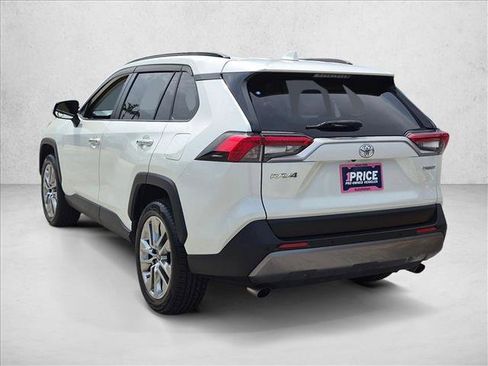 Used 2019 Toyota RAV4 Limited FWD image 7